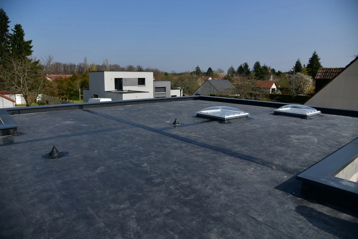 EPDM White Roofing in Salem, OR